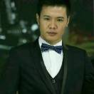 李 华