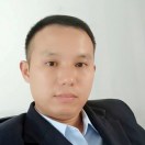 周 曼